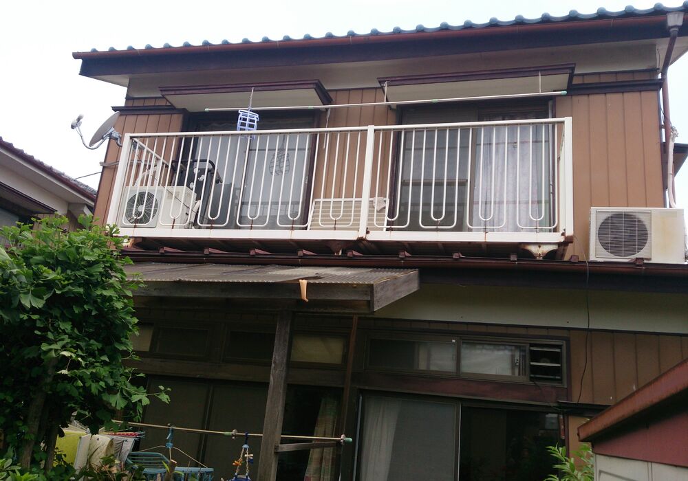 波板張替え