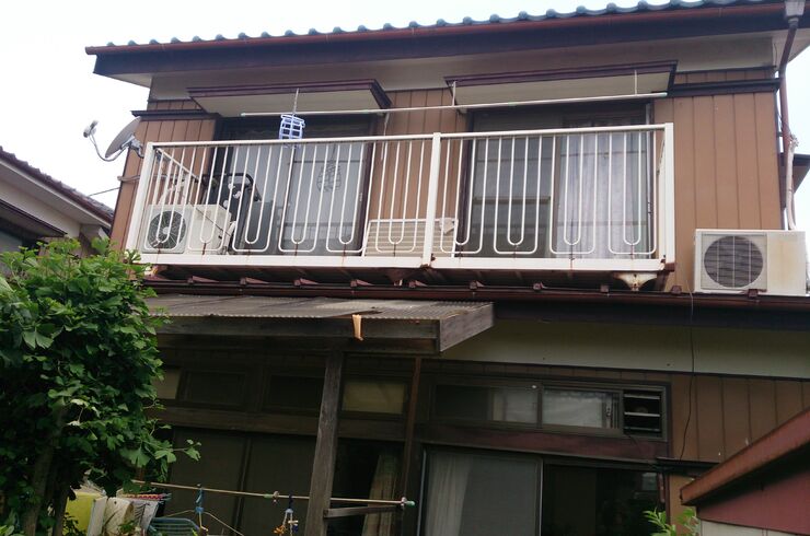 波板張替え