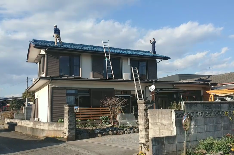 鑑定士と検査専属屋根屋
